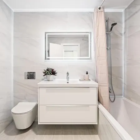 شقة Domillion 2bdr 2bath Lomas33 Cabopino Golf ماربيا