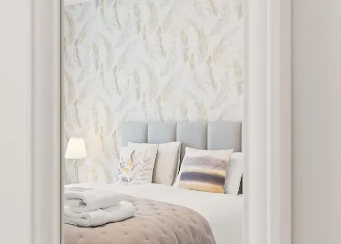 Domillion 2bdr 2bath Lomas33 Cabopino Golf アパート
