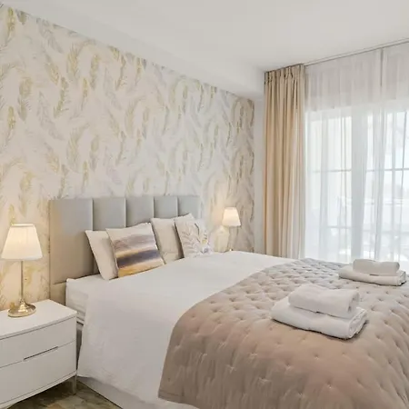 Domillion 2bdr 2bath Lomas33 Cabopino Golf Lejlighed Marbella