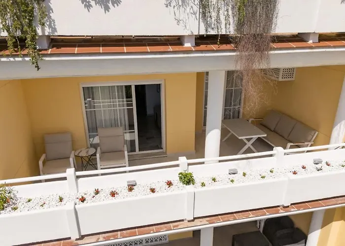 Domillion 2bdr 2bath Lomas33 Cabopino Golf Marbella